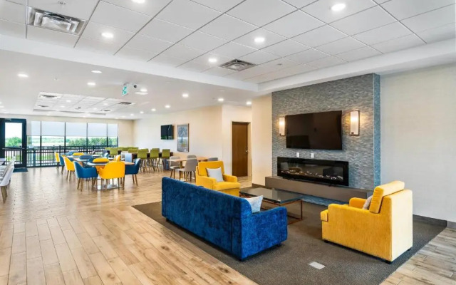 Comfort Inn & Suites