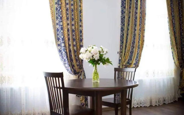 Apartments near center