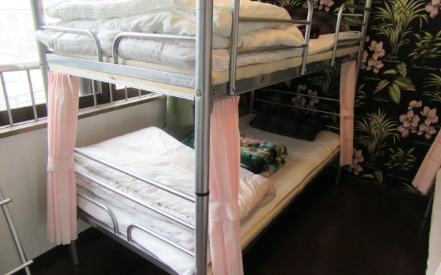 Guest house TIGA - Hostel