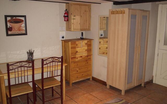 Ryvington Apartments