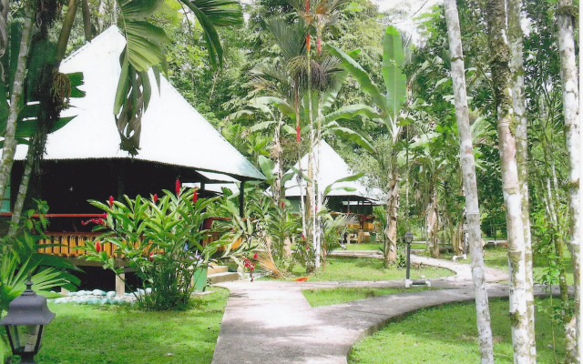 Pizote Lodge