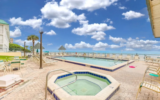 Updated Ocean Front Condo Aquamarine Suite 201