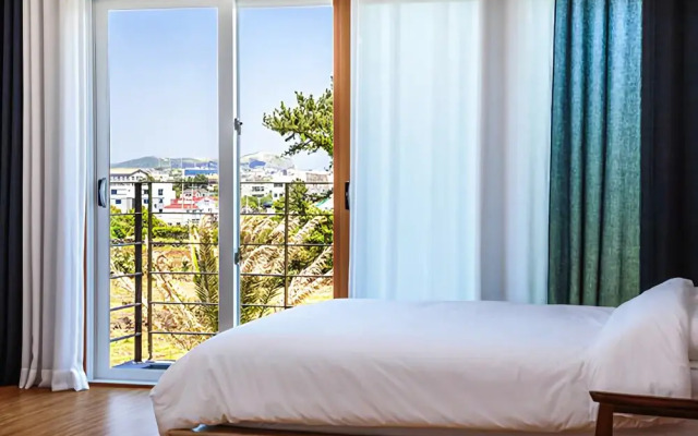 Seogwipo Hae-dam Pension