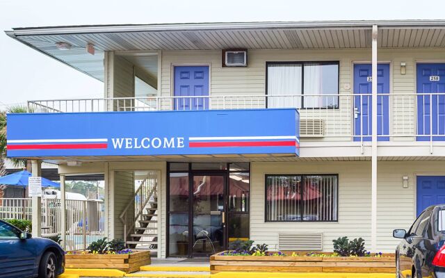 West Ashley Inn