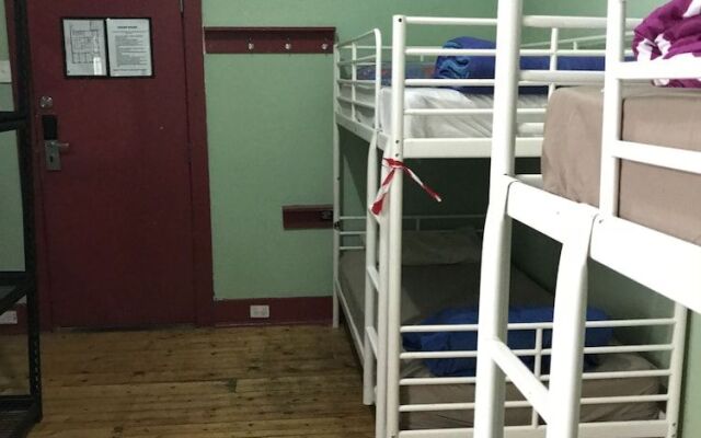 Market Tavern - Hostel and Bar