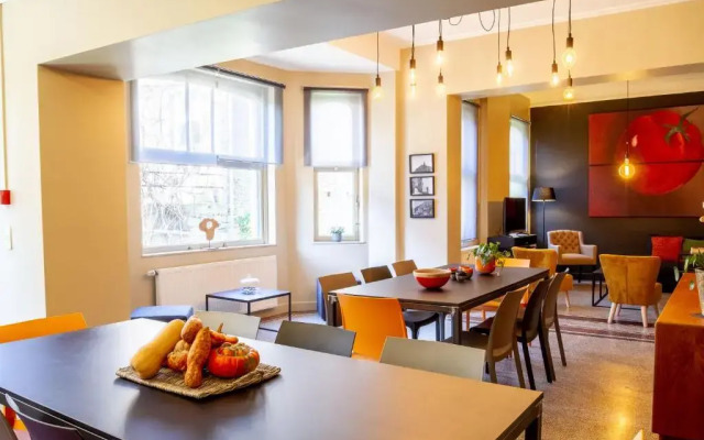 A L'ombre De La Croisette