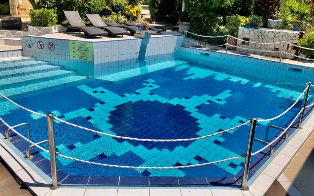 Pool Apartment Aqua 2