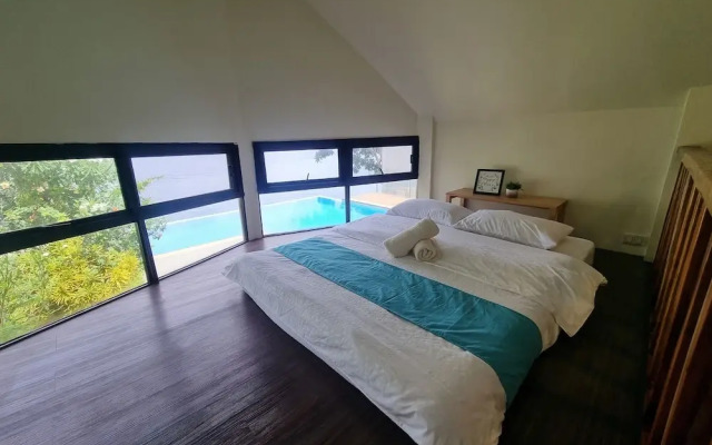 The CLiffhouse Samboan