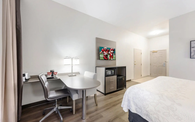 Red Roof Inn PLUS & Suites Birmingham - Bessemer