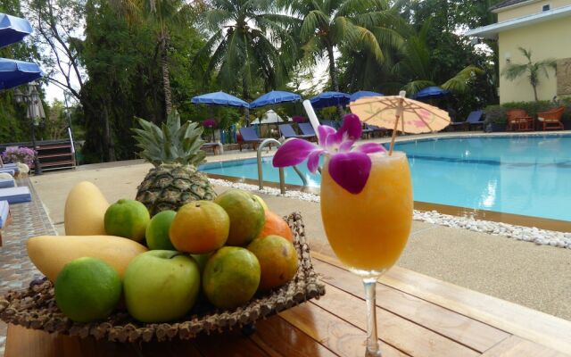 VIP Chain Resort