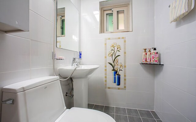 Jeongseon Firefly Light Clay Pension