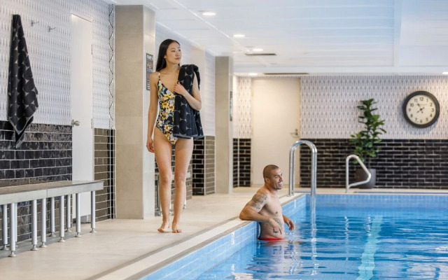 Meriton Suites Chatswood