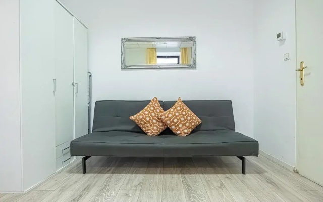 Bright 1BR Apartment in Central Vienna
