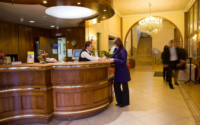 Hotel Monopol