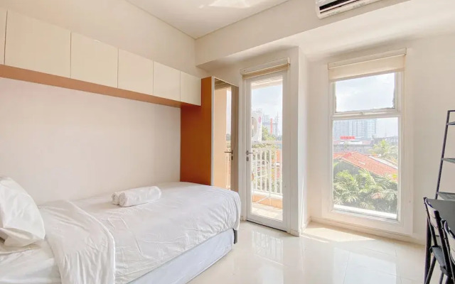 The Modern Studio Apartment At Parahyangan Residence