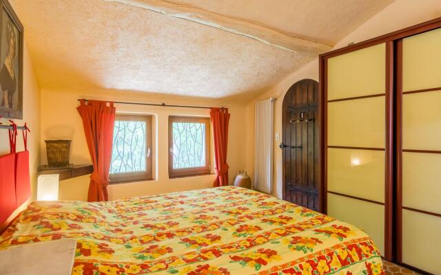 Traditional Holiday Home with Swimming Pool in Fayence