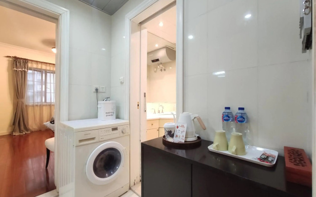 Ladoll Service Apartment