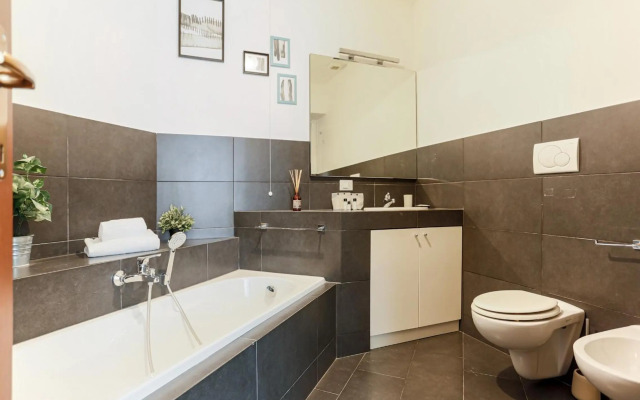 Corso Buenos Aires Apartment