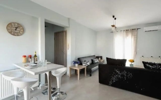 Bright Spacious Two-bedroom Apartment