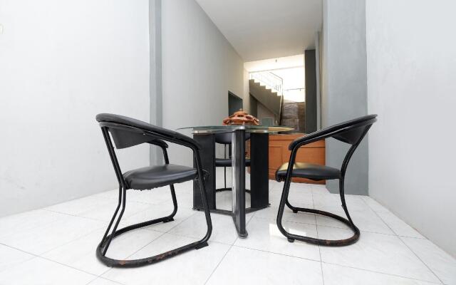 OYO 1723 Wisma Tiara Syariah