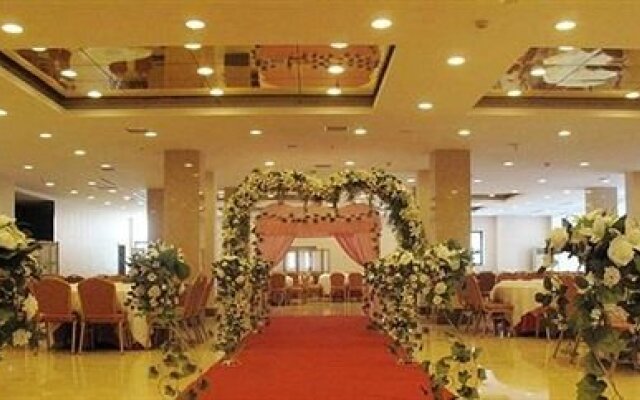 Yingkou Gangfeng Hotel