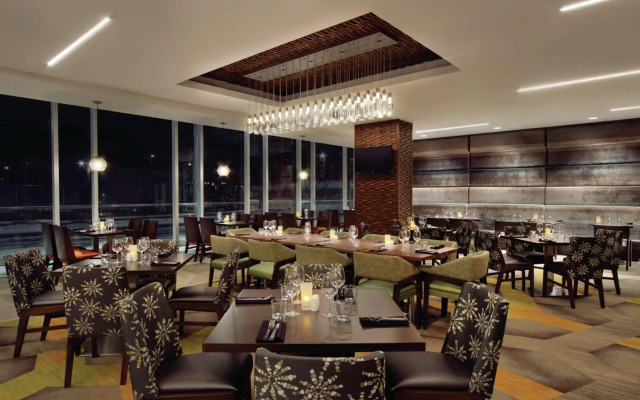 Hilton Garden Inn Calgary Downtown