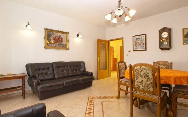 Apartment 1704