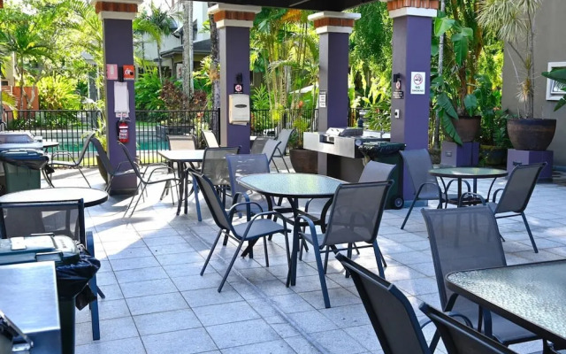 Tropical Paradise Cairns - 9 Pools Gym BBQ