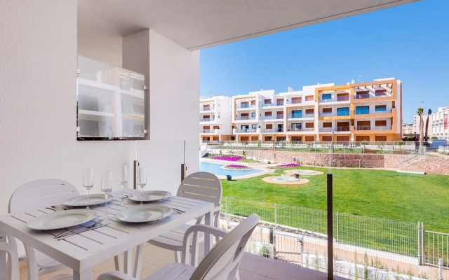 Splendid Apartment in Orihuela Costa With Garden