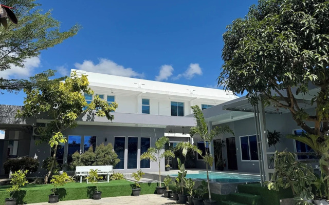 Anavada Suites