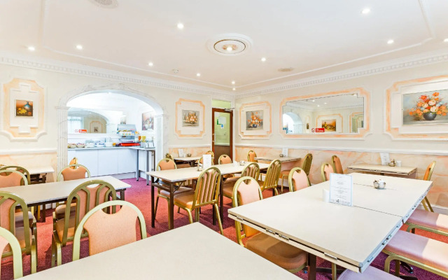 St George Hotel