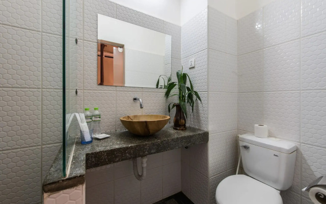 Lemongrass & Ginger Hotel