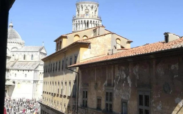 Relais Under The Tower