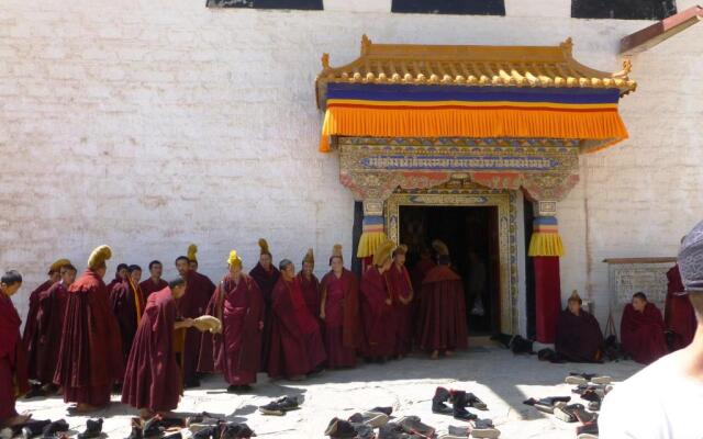 Overseas Tibetan Hotel