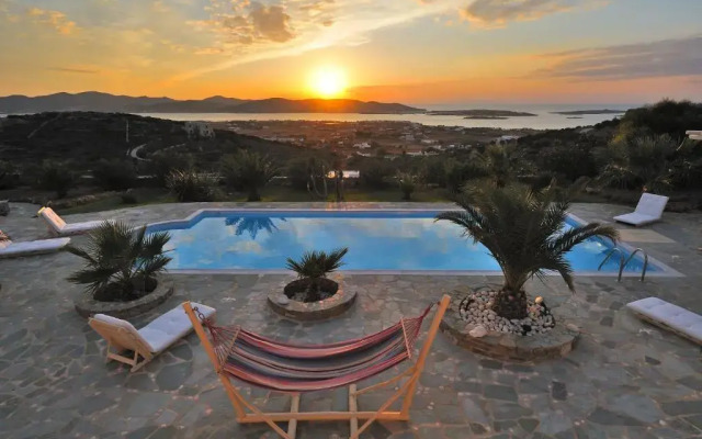 Parian Holiday Villas