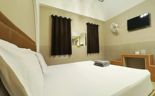 OYO 75522 Classroom Resort Ayutthaya