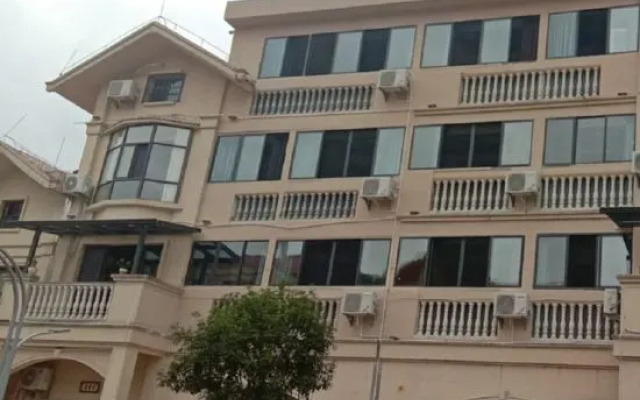 Tianyan Longhua Family b&B