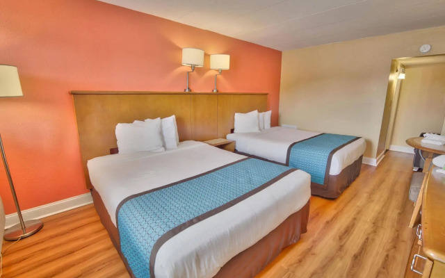 Seashire Inn & Suites