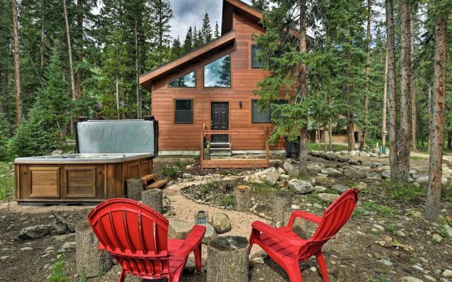 5 Mi to Ski Resort: Mtn-view Breck Home w/ Hot Tub