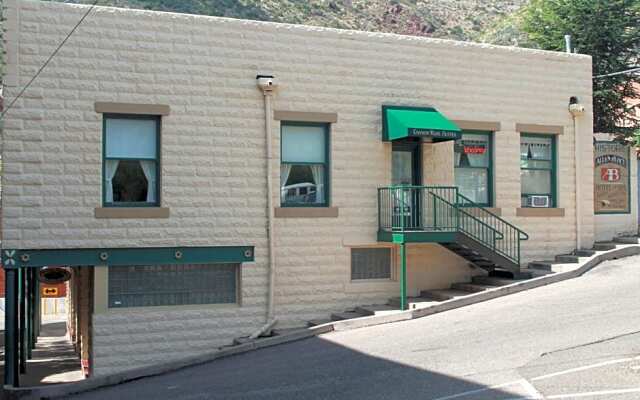 Canyon Rose Suites