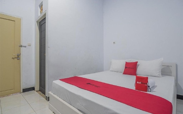 RedDoorz Syariah near Ramayana Mall Tarakan – Guest Rooms – Tarakan