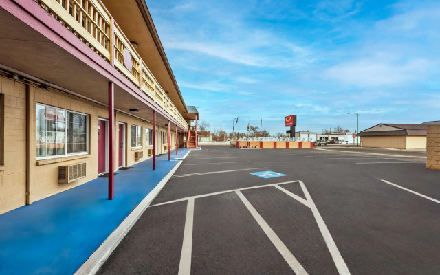 Econo Lodge Fallon Naval Air Station Area