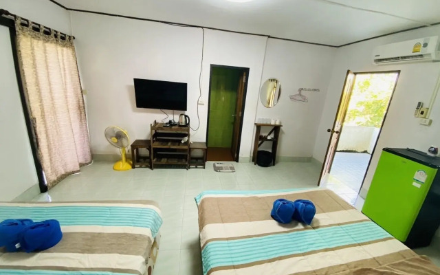 Miss Hong House