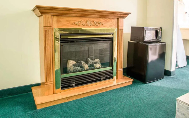 Quality Inn Pleasantville