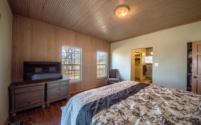 Pecan Farm Haus in Fredericksburg