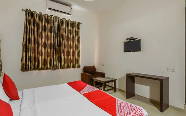 OYO 22349 Hotel Rainbow Inn