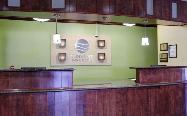 Comfort Inn & Suites