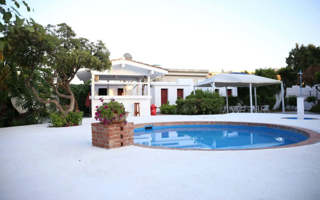 Assinos Palace