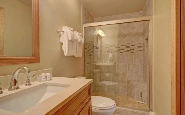 66 Spruce Creek Rd