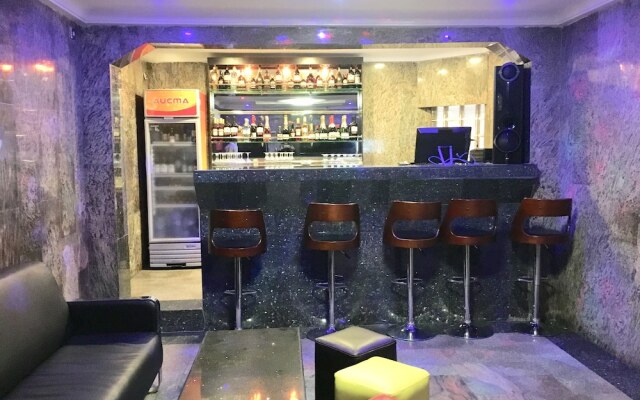 Elicris Hotel